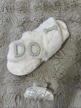 I DO Bride White Fur Kids Slippers